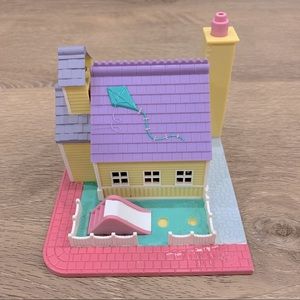 COPY - Polly Pocket School House 1993